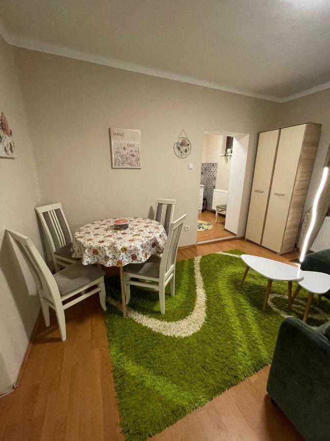Kristalo Apartman Subotica Eksteriør bilde
