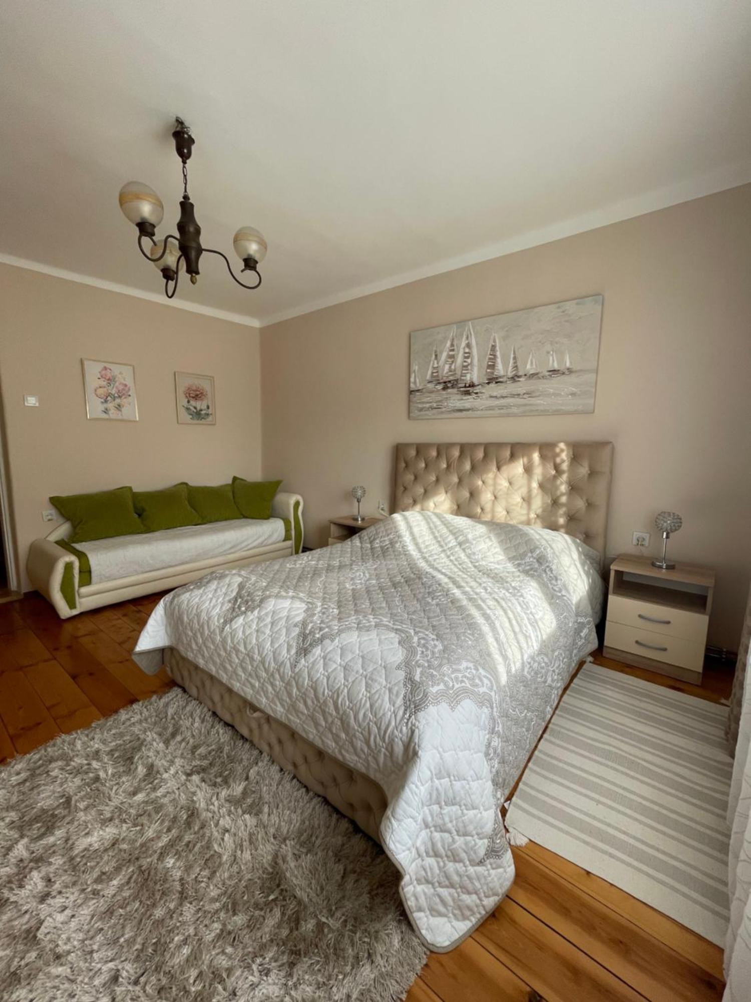 Kristalo Apartman Subotica Eksteriør bilde
